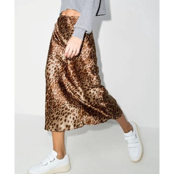 REFORMATION PRATT SKIRT - Picture 3 of 4